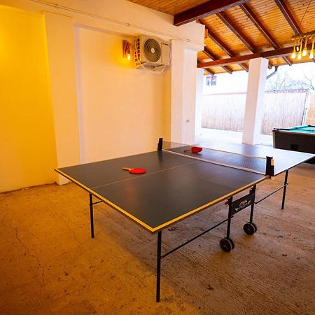 Aly&Emy Villa Caransebeş Eksteriør billede