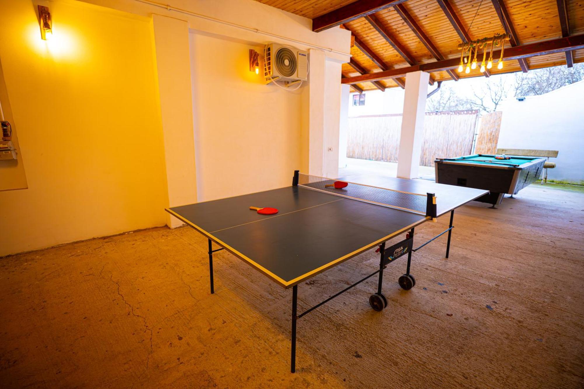 Aly&Emy Villa Caransebeş Eksteriør billede