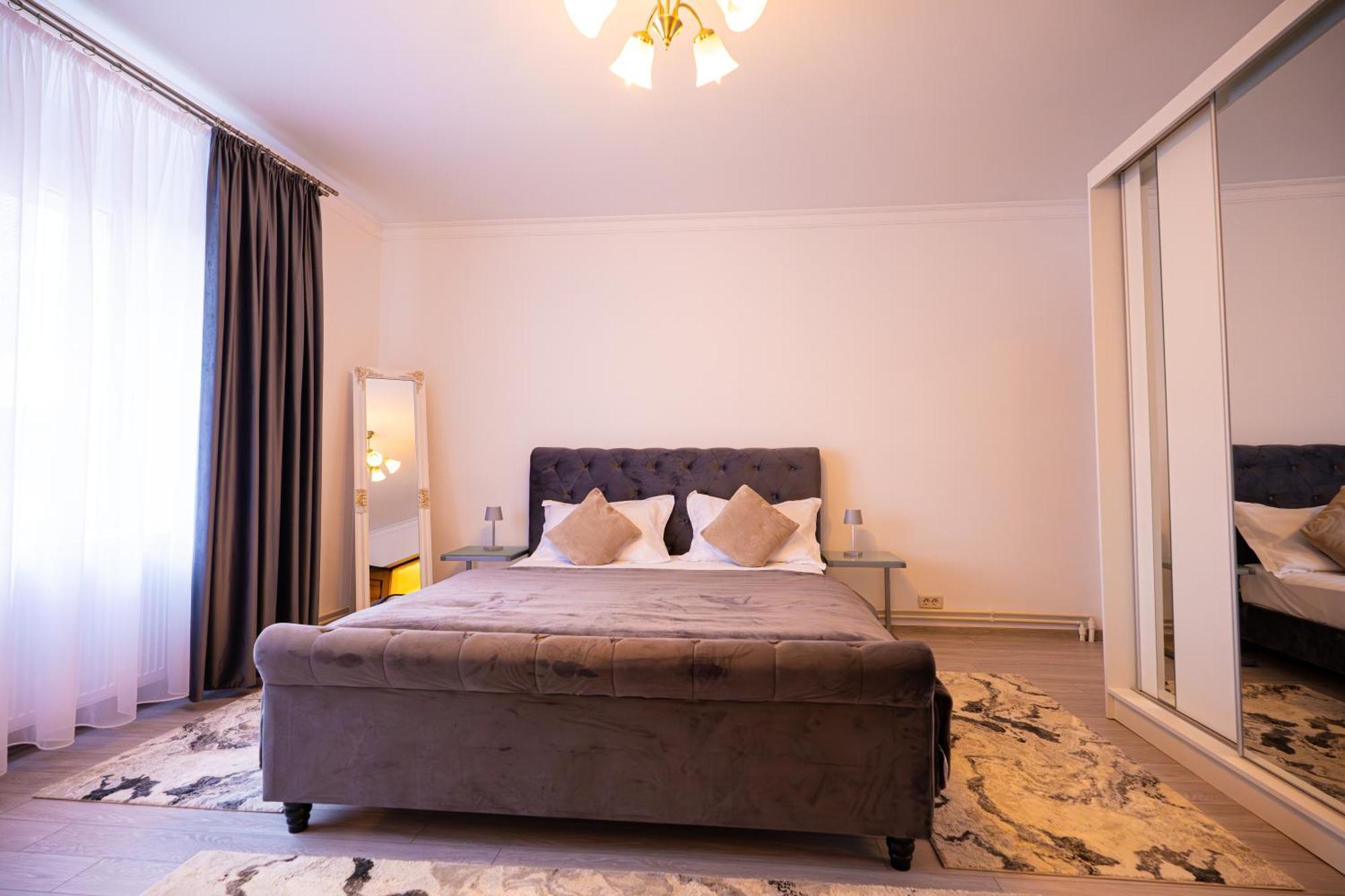 Aly&Emy Villa Caransebeş Eksteriør billede